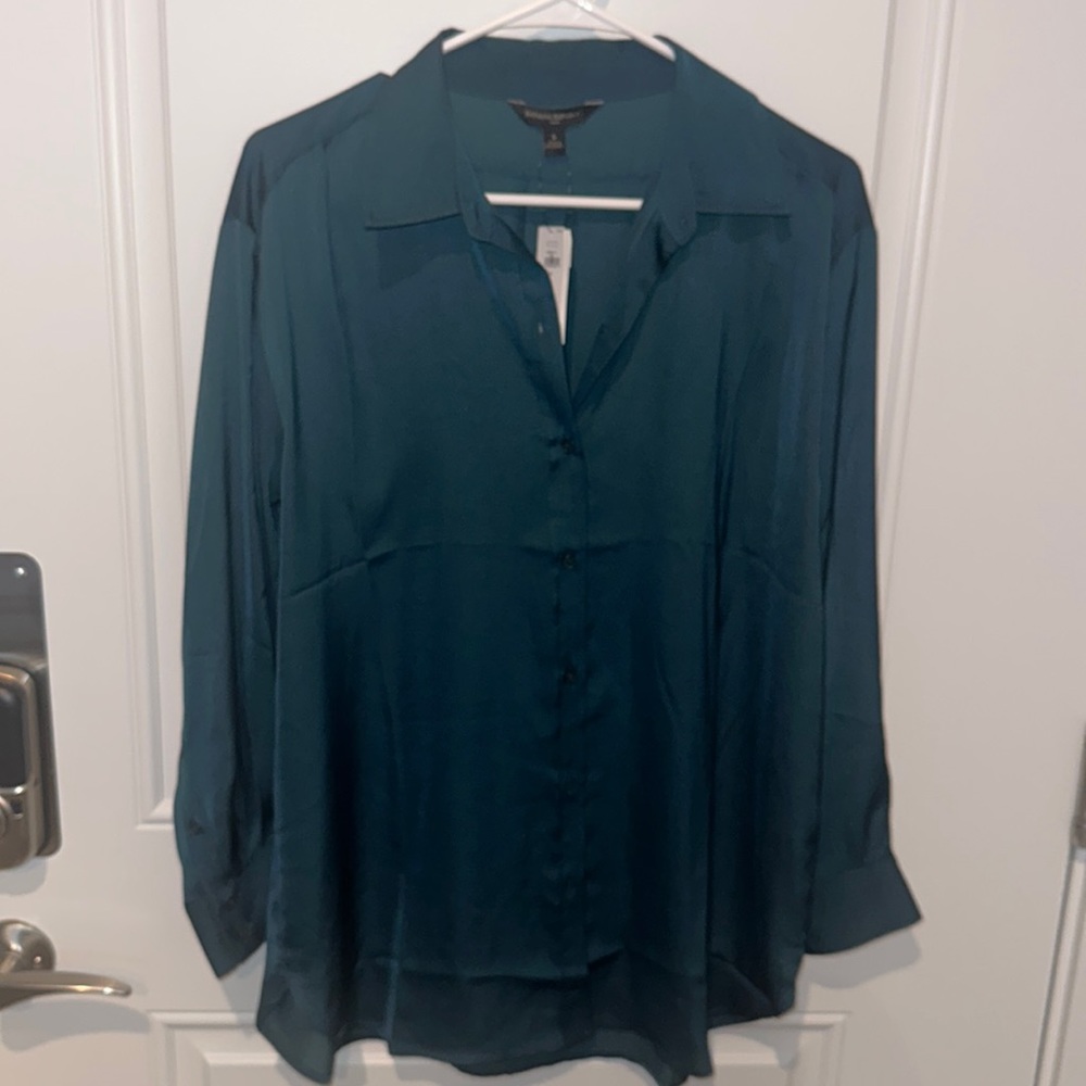 Banana Republic long sleeve button blouse